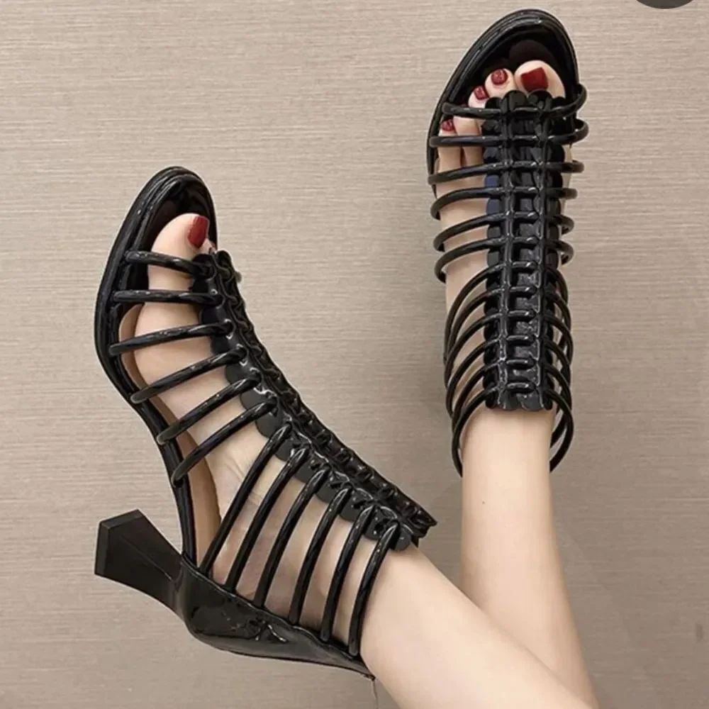 SHOE REPUBLIC LA GLADIATOR MULTI-STRAPS ZIPPER CLOSURE BACK SANDAL